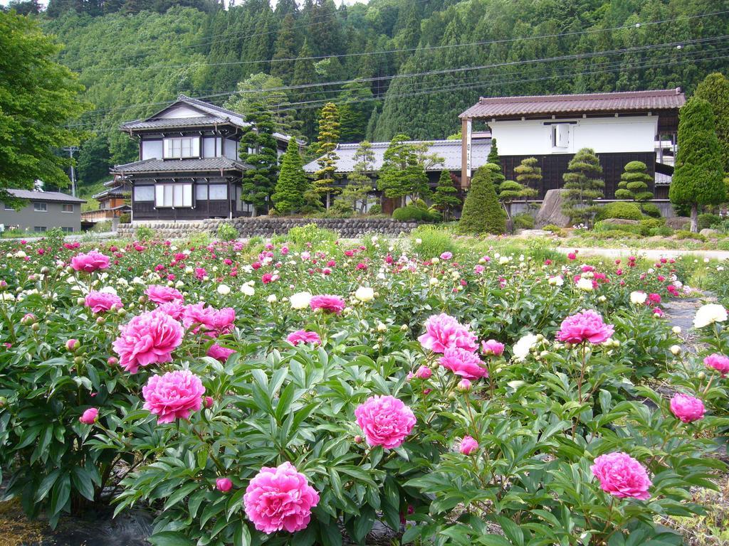 Shitanda Hotel Takayama  Exterior foto