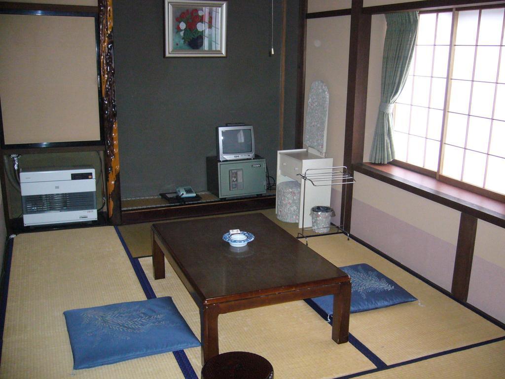 Shitanda Hotel Takayama  Quarto foto