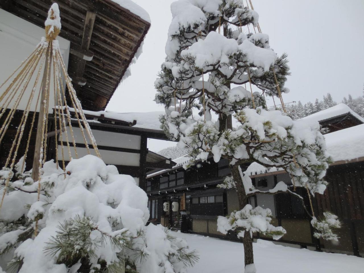 Shitanda Hotel Takayama  Exterior foto